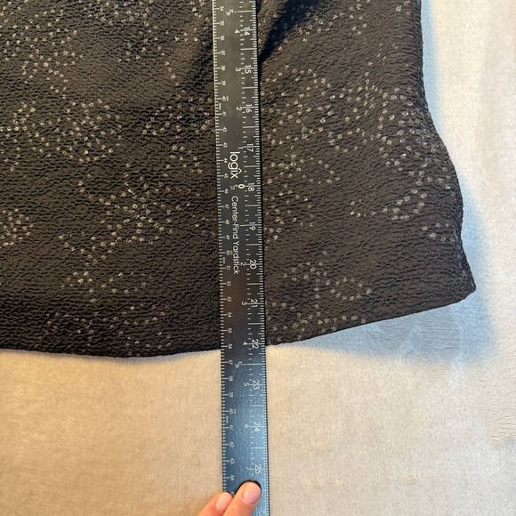 David Warren New York Textured Black Sleeveless Button Back Top L | Made in USA - Picture 7 of 9